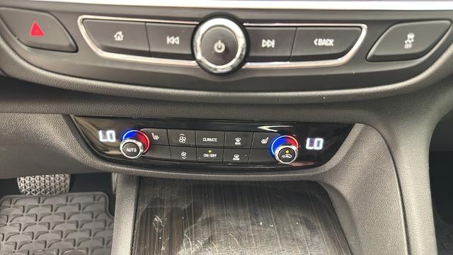 2018 Buick Regal TourX Essence