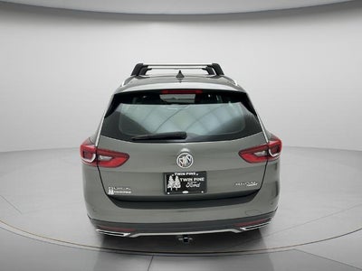 2018 Buick Regal TourX Essence