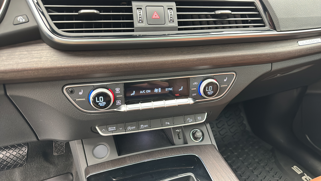 2023 Audi Q5 40 Premium quattro