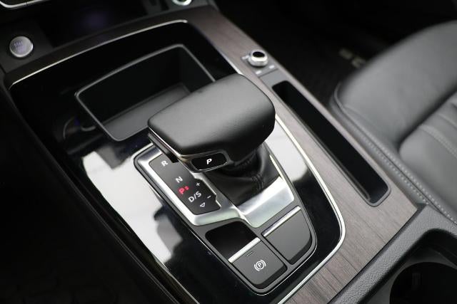 2023 Audi Q5 40 Premium quattro