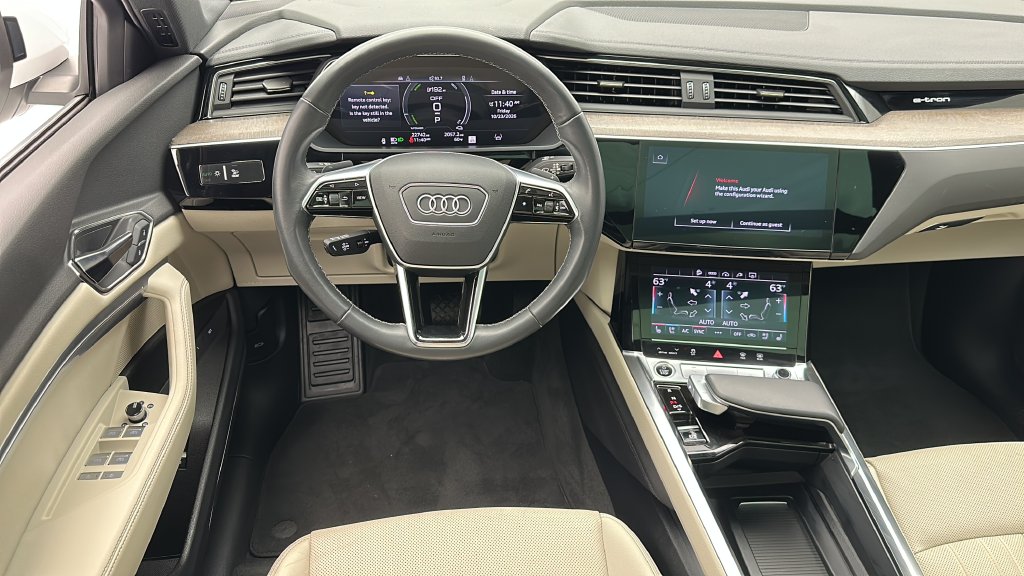 2024 Audi Q8 Sportback e-tron Premium Plus S line quattro