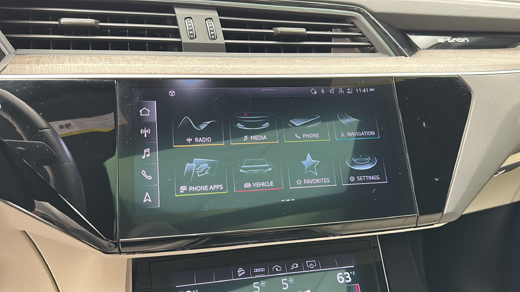 2024 Audi Q8 Sportback e-tron Premium Plus S line quattro