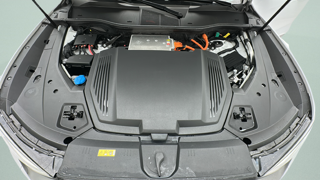 2024 Audi Q8 Sportback e-tron Premium Plus S line quattro