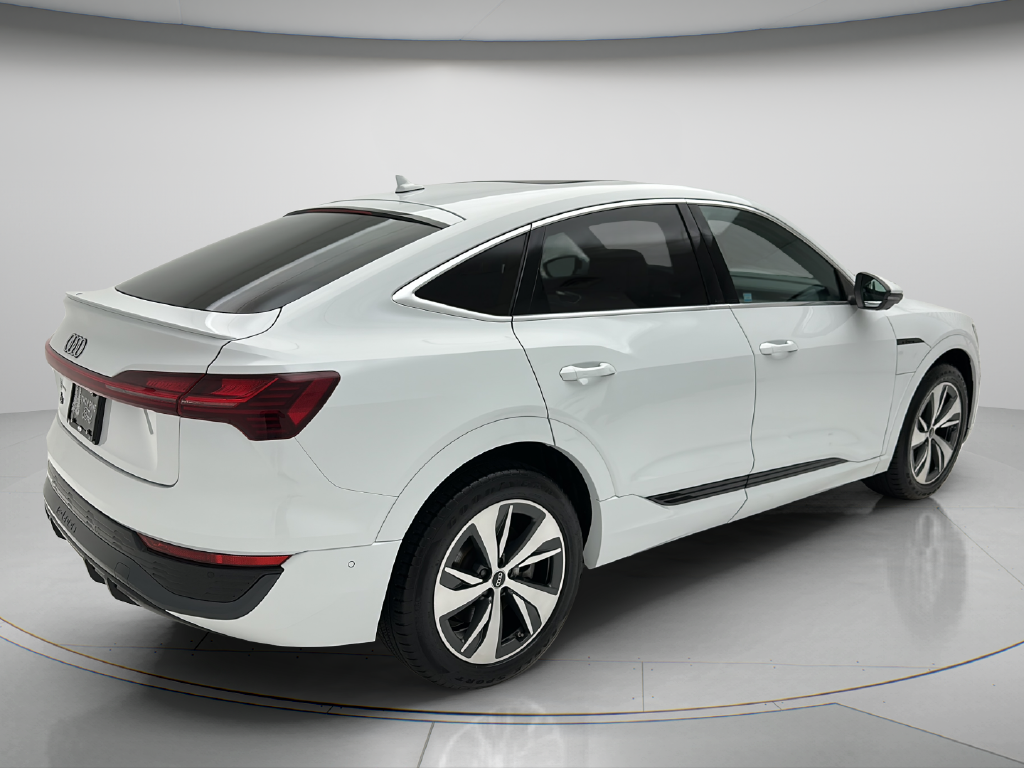 2024 Audi Q8 Sportback e-tron Premium Plus S line quattro