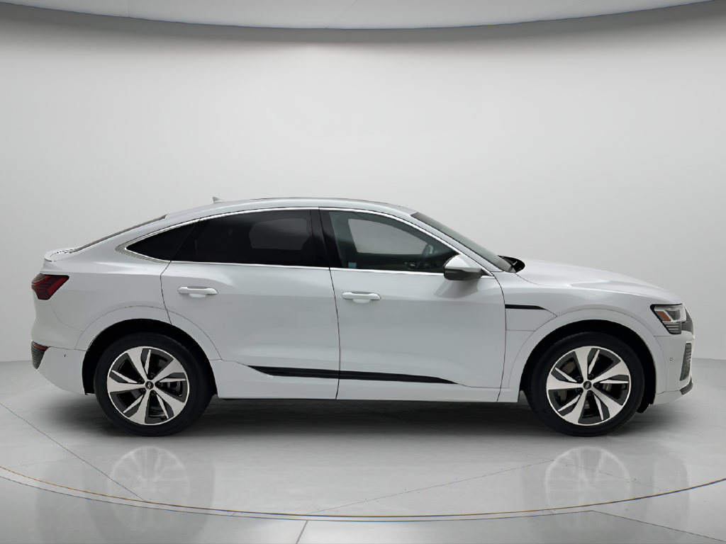 2024 Audi Q8 Sportback e-tron Premium Plus S line quattro
