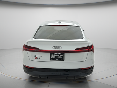 2024 Audi Q8 Sportback e-tron Premium Plus S line quattro