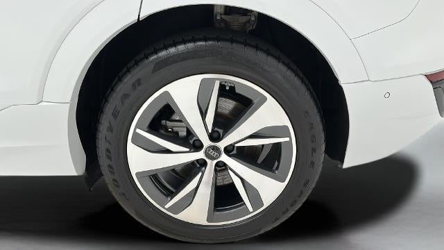 2024 Audi Q8 Sportback e-tron Premium Plus S line quattro
