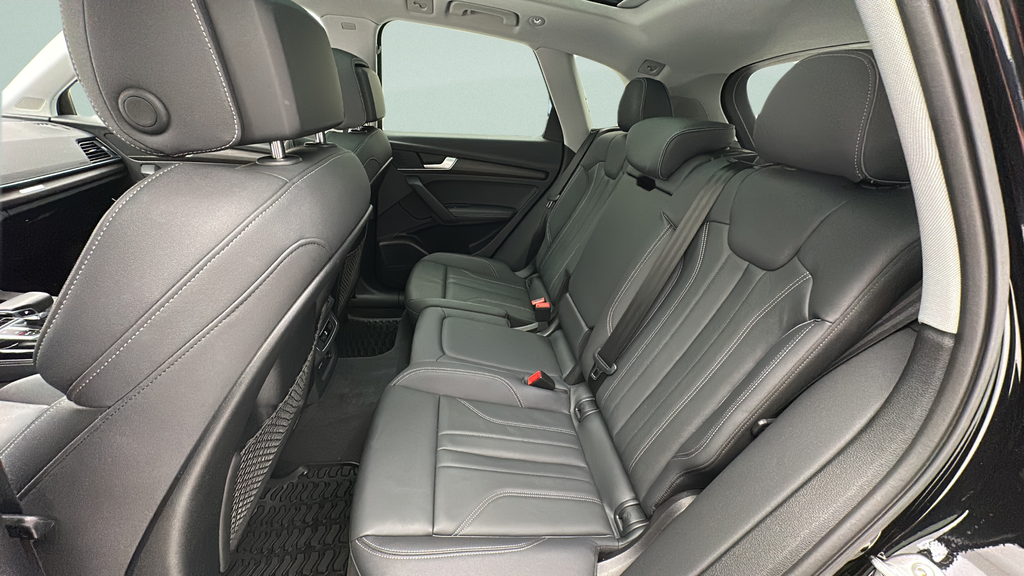 2024 Audi Q5 45 S line Premium quattro