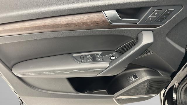 2024 Audi Q5 45 S line Premium quattro