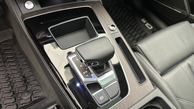 2024 Audi Q5 45 S line Premium quattro
