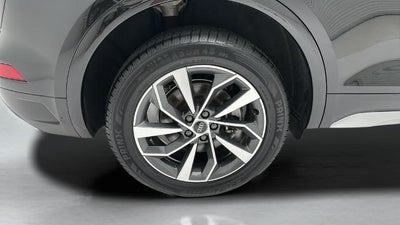 2024 Audi Q5 45 S line Premium quattro
