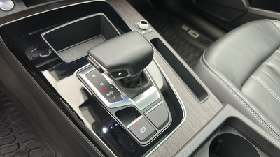 2023 Audi Q5 45 S line Premium quattro