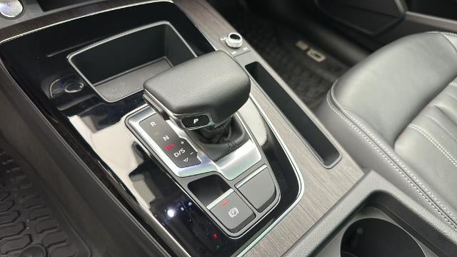 2023 Audi Q5 45 S line Premium quattro