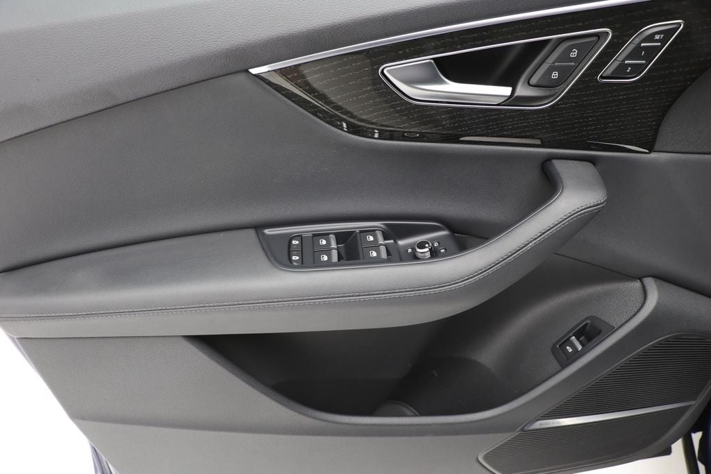 2024 Audi Q7 45 Premium Plus quattro