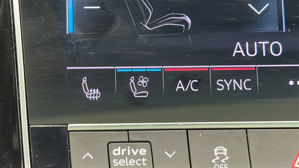 2023 Audi Q7 45 Premium Plus quattro