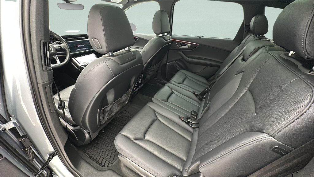 2023 Audi Q7 45 Premium Plus quattro