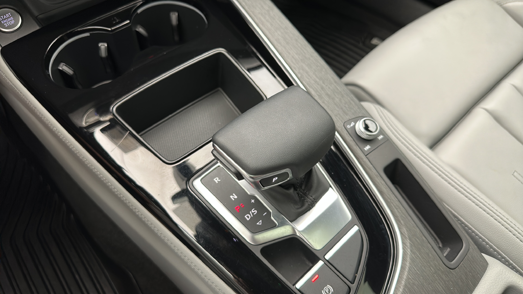 2023 Audi A4 45 S line Premium Plus quattro