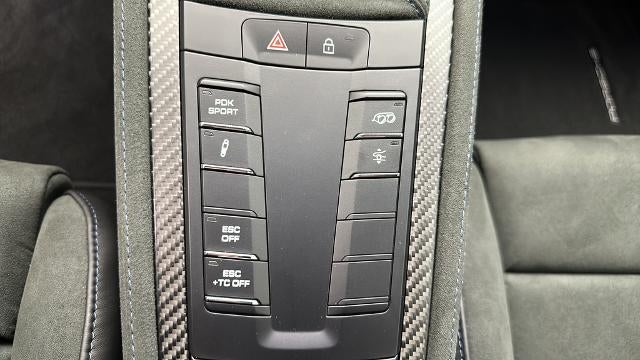 2025 Porsche 718 Cayman GT4 RS