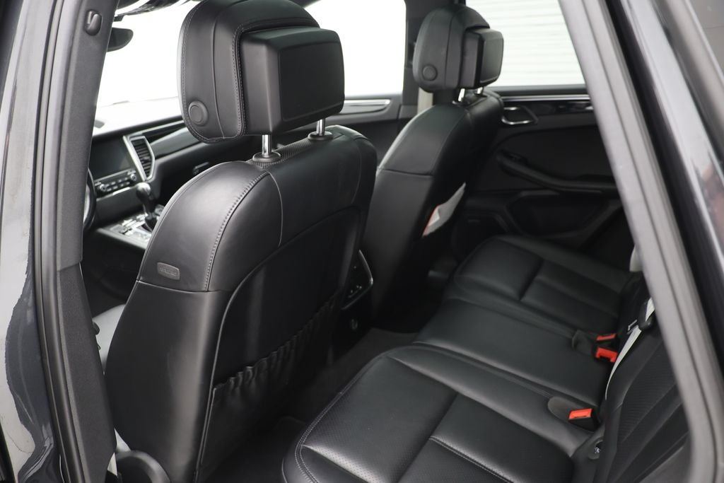 2018 Porsche Macan Base