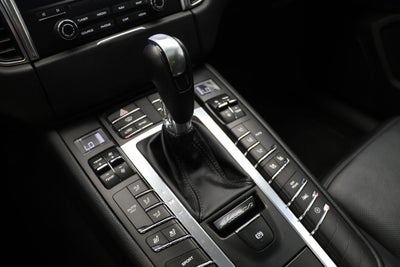 2018 Porsche Macan Base