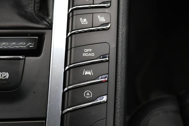 2018 Porsche Macan Base