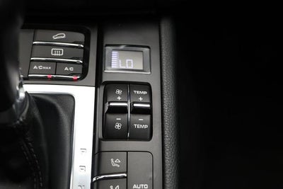 2018 Porsche Macan Base