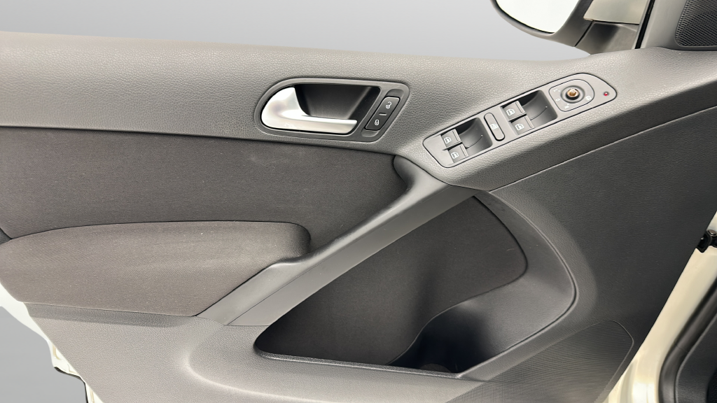 2013 Volkswagen Tiguan S 4Motion