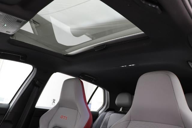2024 Volkswagen Golf GTI SE