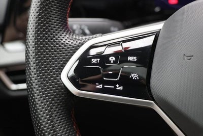 2024 Volkswagen Golf GTI SE