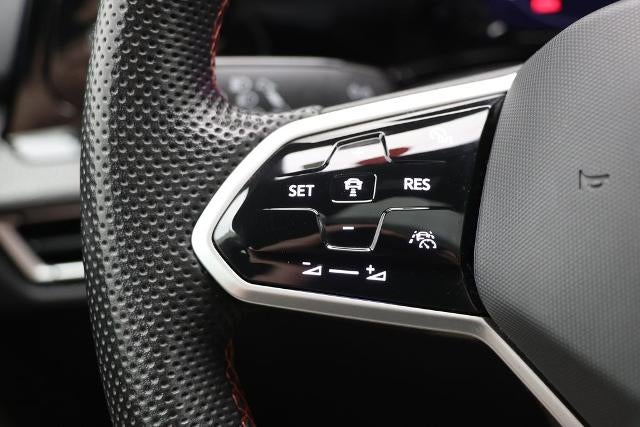 2024 Volkswagen Golf GTI SE