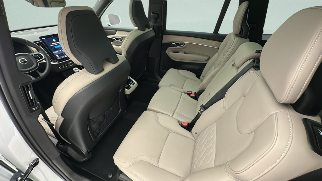 2026 Volvo XC90 B6 Plus 7-Seater