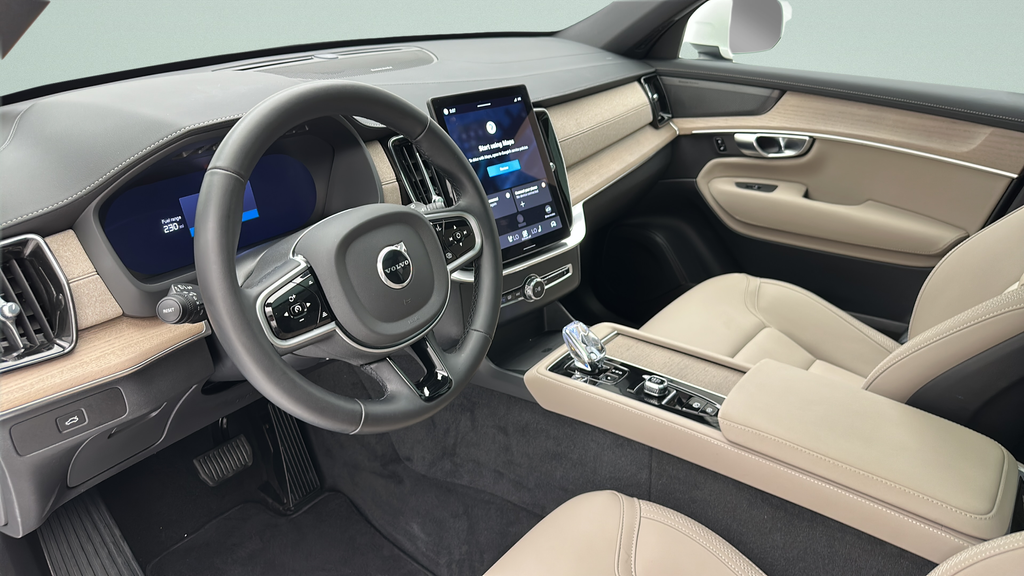 2026 Volvo XC90 B6 Plus 7-Seater