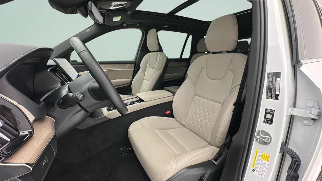 2026 Volvo XC90 B6 Plus 7-Seater