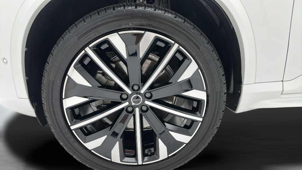 2026 Volvo XC90 B6 Plus 7-Seater