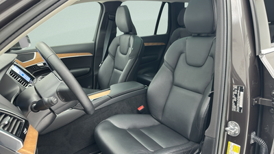 2023 Volvo XC90 B6 Plus 7-Seater