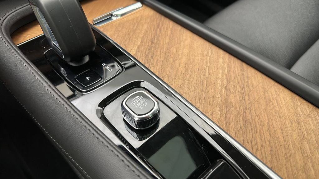2023 Volvo XC90 B6 Plus 7-Seater