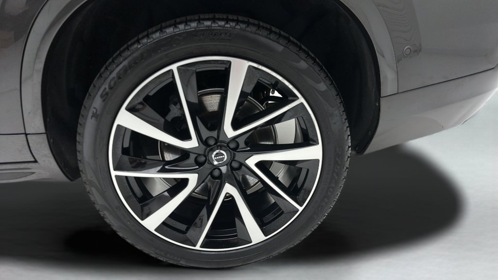 2023 Volvo XC90 B6 Plus 7-Seater