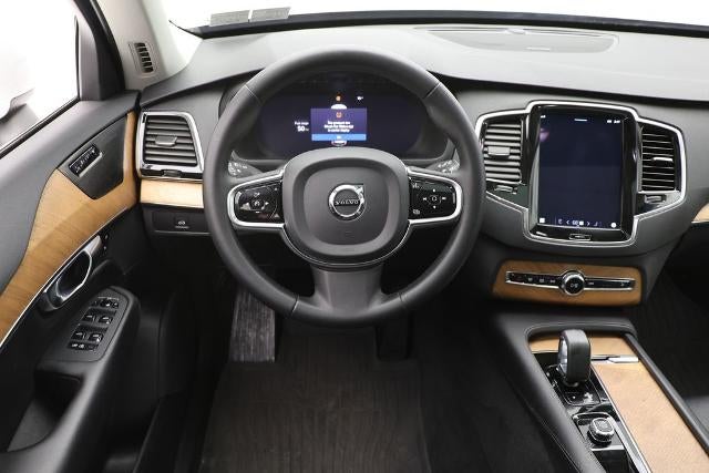 2023 Volvo XC90 B6 Plus 7-Seater
