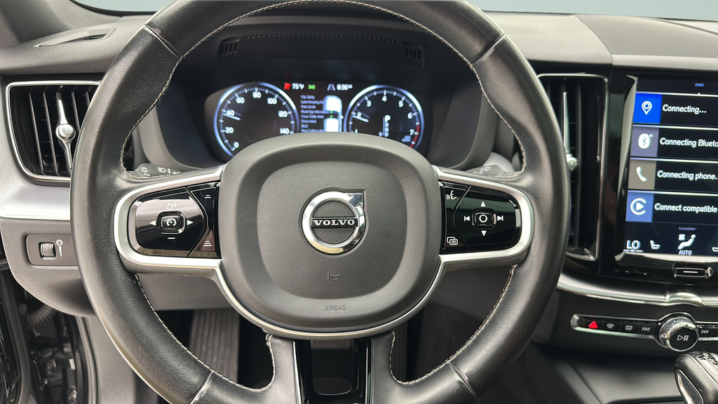 2020 Volvo XC60 T5 Momentum