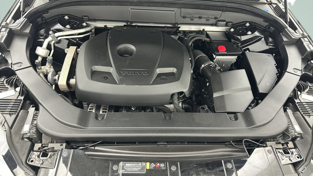 2020 Volvo XC60 T5 Momentum
