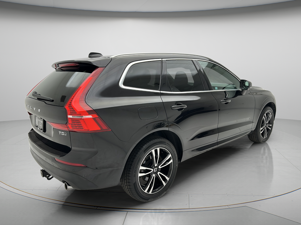 2020 Volvo XC60 T5 Momentum