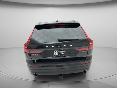 2020 Volvo XC60 T5 Momentum