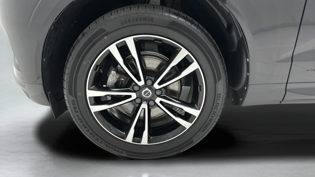 2020 Volvo XC60 T5 Momentum