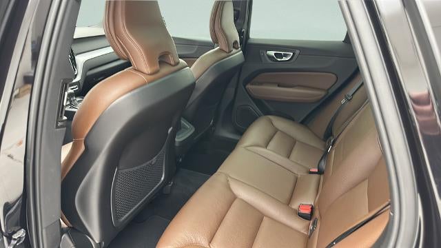 2020 Volvo XC60 T5 Momentum