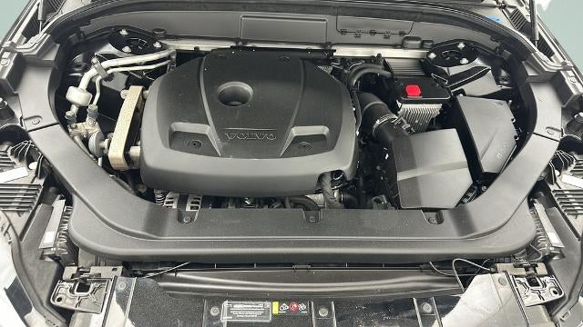 2020 Volvo XC60 T5 Momentum
