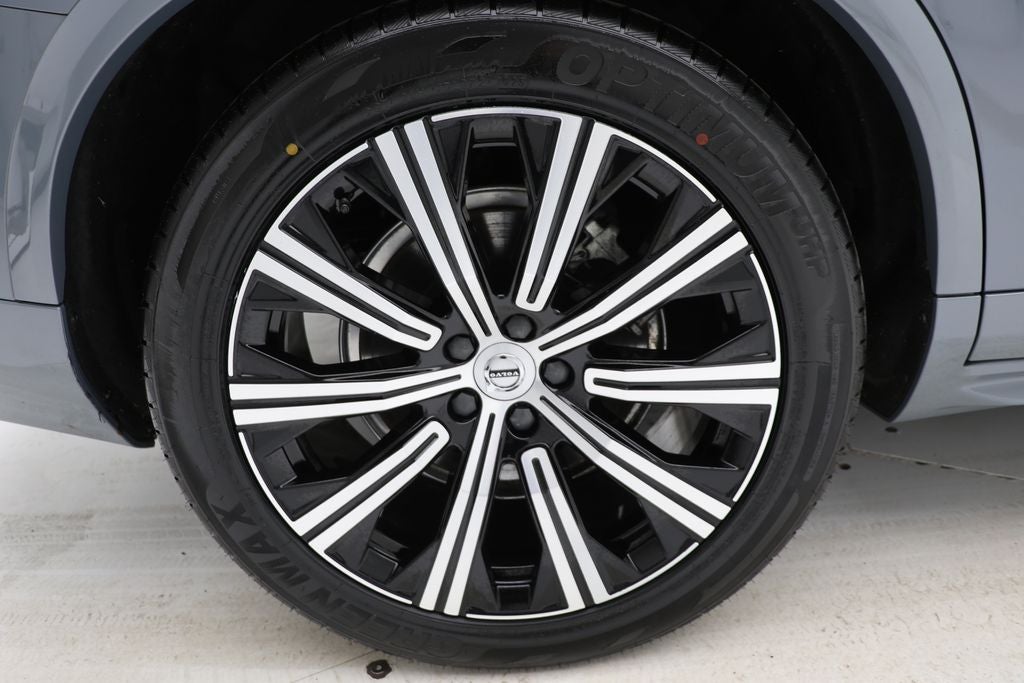 2022 Volvo XC90 T6 Inscription