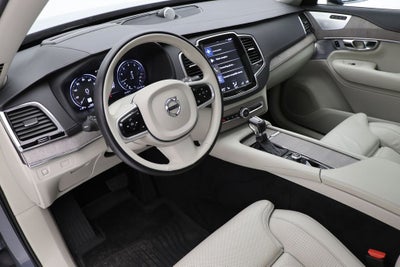 2022 Volvo XC90 T6 Inscription