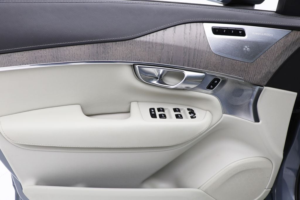 2022 Volvo XC90 T6 Inscription