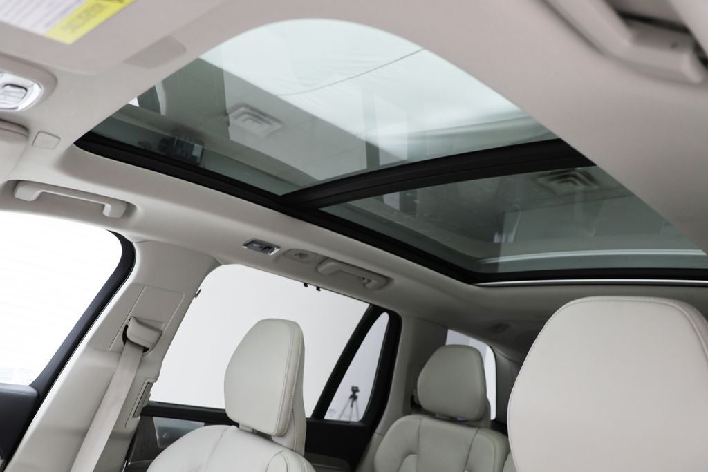 2022 Volvo XC90 T6 Inscription