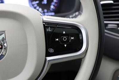 2022 Volvo XC90 T6 Inscription